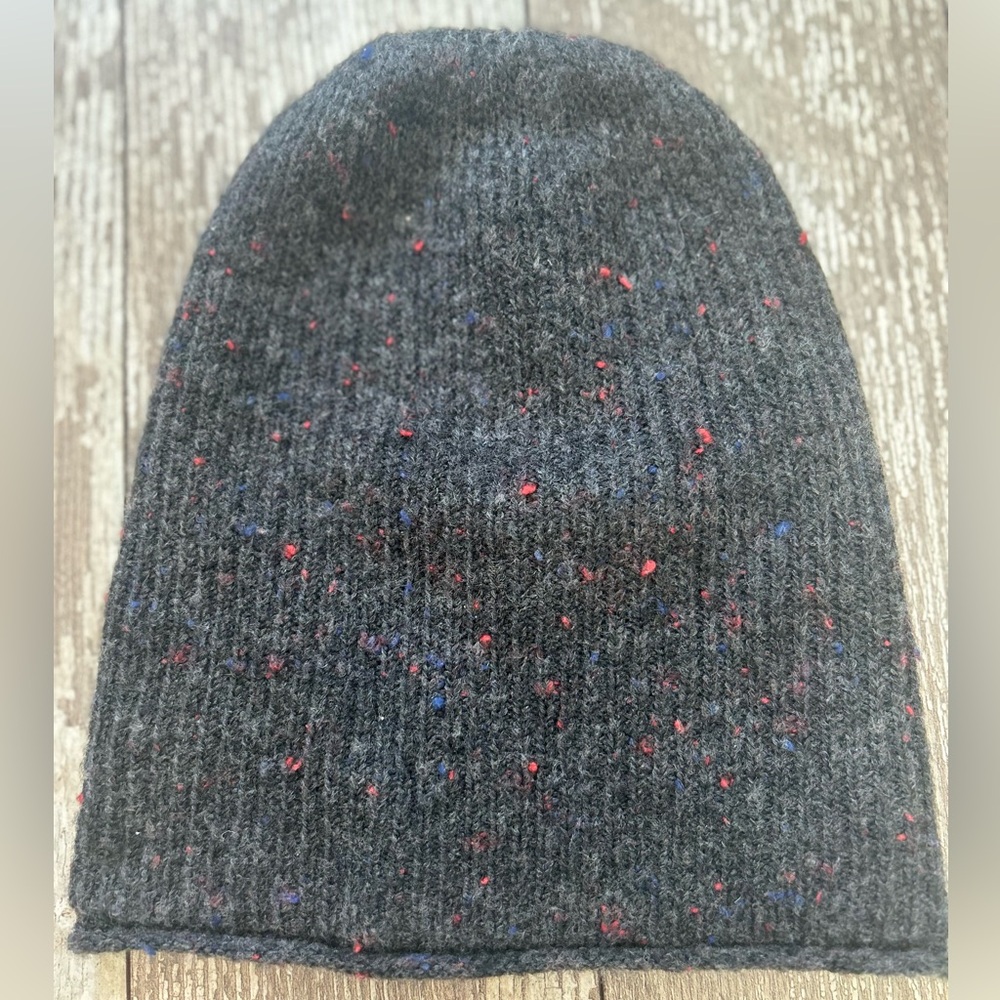 Madewell Charcoal Speckled Beanie (red & blue speckled) one size Unisex